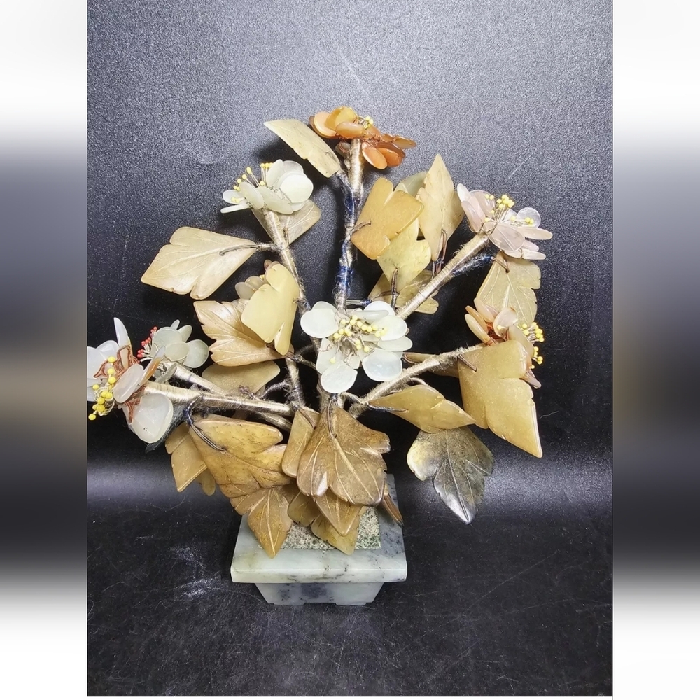Vintage Jade And Quartz‎ Bonsai Tree With A Hard Stone Base